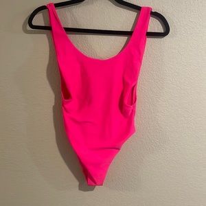 Aerie hot pink size small scoop low back one piece